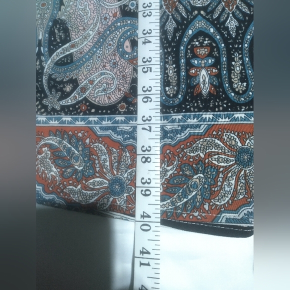 Cream Cold-Shoulder Paisley Print Dress - Picture 5 of 5